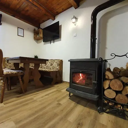 Planinska Kuca Cudesni Bor Дом отдыха